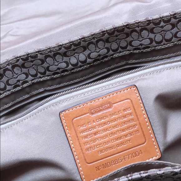 Coach - computer/diaper bag - Picture 3 of 6